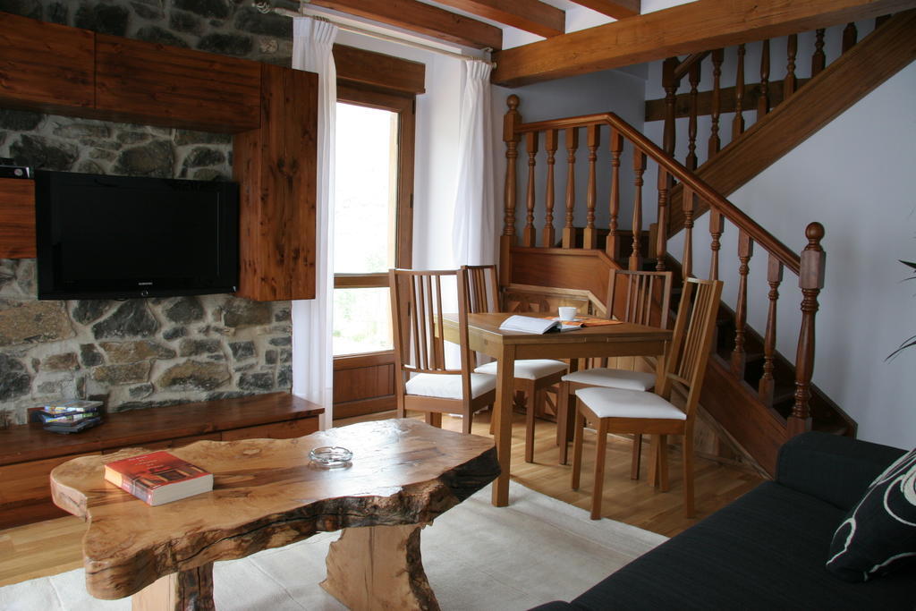 Apartamentos Spa Cantabria Infinita Cillorigo de Liebana Стая снимка
