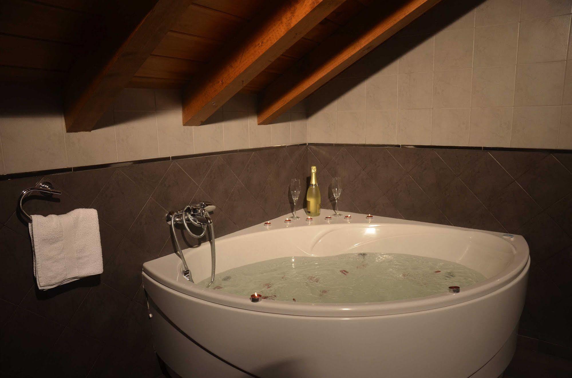 Apartamentos Spa Cantabria Infinita Cillorigo de Liebana Екстериор снимка